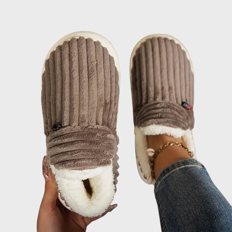 Darina - Kényelmes unisex papucs