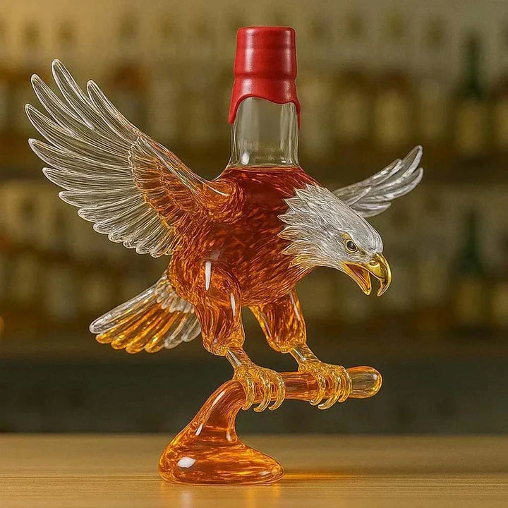 Fehérfejű sas formájú whisky üveg