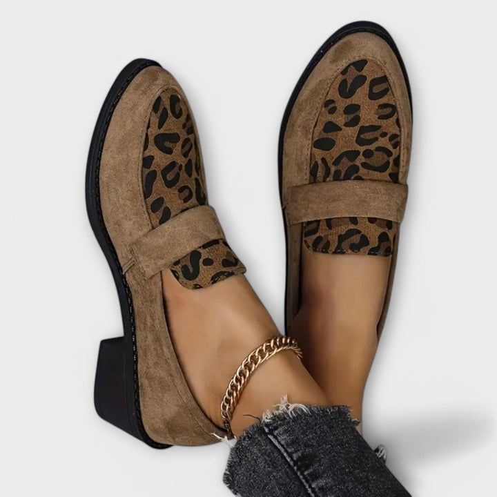 Kamila - Elegáns cipő leopárd mintával