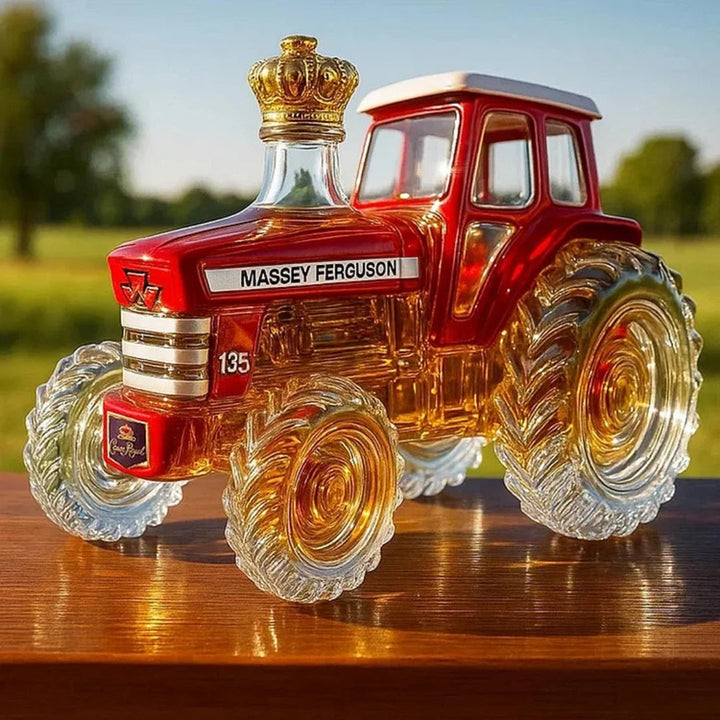 Traktor formájú üveg whisky