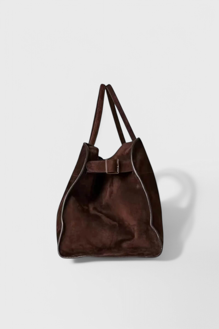 Tote Harlow