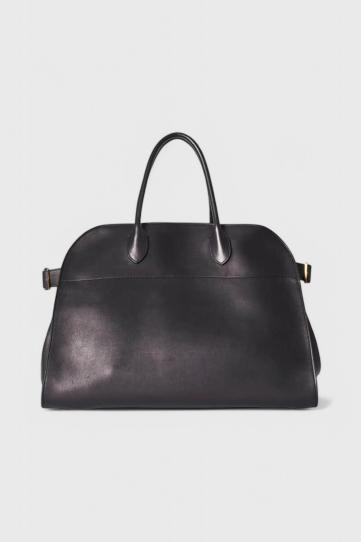 Tote Harlow