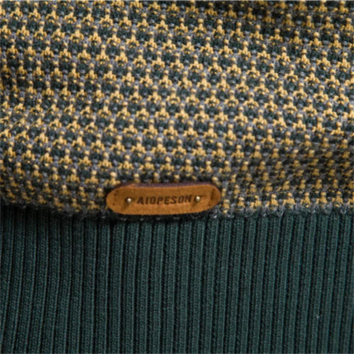 Dionýz - Men's sweater with diamond pattern
