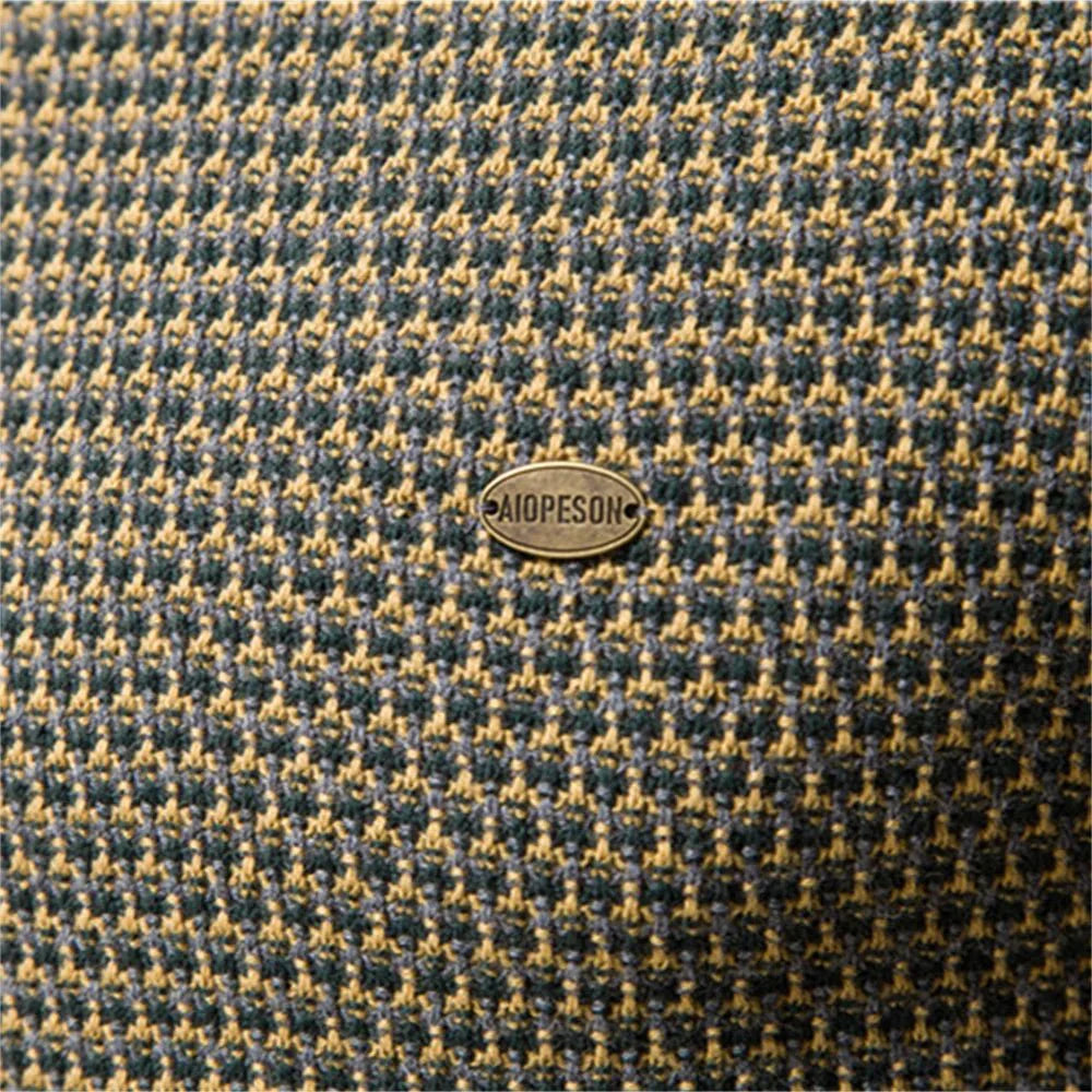 Dionýz - Men's sweater with diamond pattern